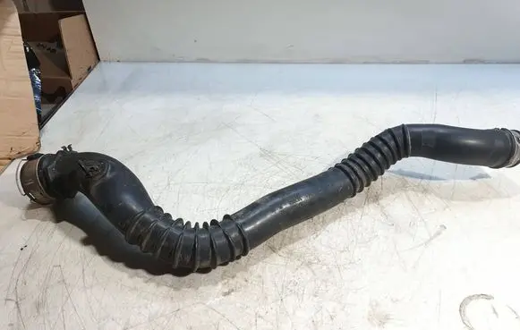 BMW 3 E90 E91 Intercooler hose/pipe 7797483 583000 446291602