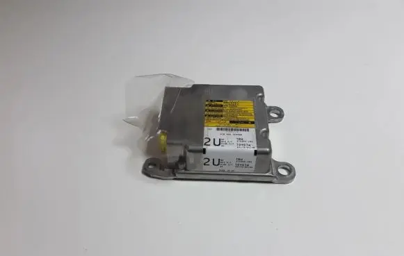 Toyota Avensis T250 Airbag control unit/module 8917005190