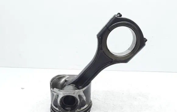 Mercedes-Benz E C207 W207 Piston with connecting rod 8349F