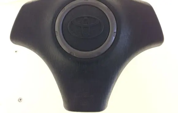 Toyota RAV 4 (XA20) Steering wheel airbag 8419802
