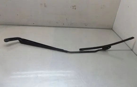 Peugeot 206 CC Front wiper blade arm