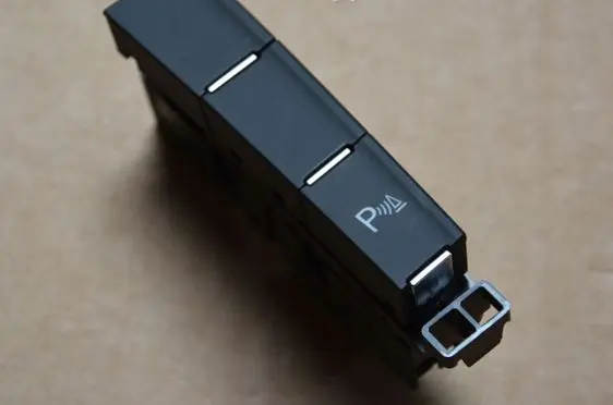 Volkswagen Golf VII Parking (PDC) sensor switch 5G1927238E
