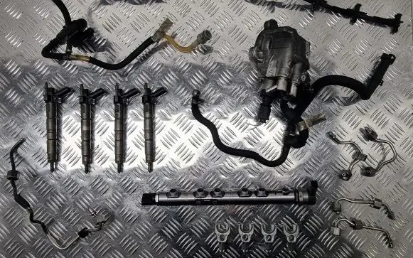 BMW 3 E90 E91 Fuel injectors set 7797877