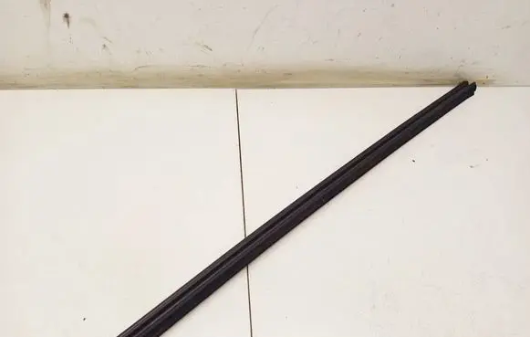 Citroen C5 Front door glass trim molding 