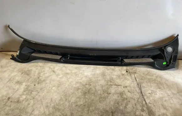 Opel Cascada Wiper trim 13318718 1154682