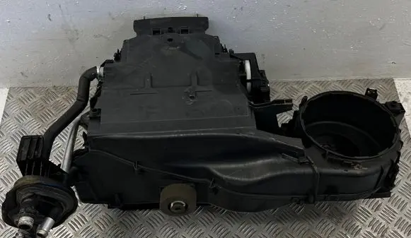 BMW 3 E90 E91 Interior heater climate box assembly 985325B 985326F