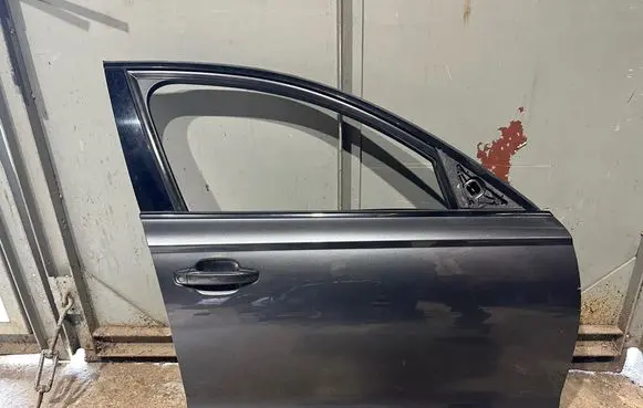 Audi A6 C7 Front door