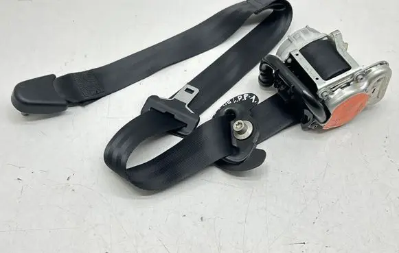 Peugeot Traveller Front seatbelt 0589P1000220 98083795XX E1061641