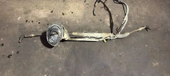 Volvo V70 Steering rack 31302671