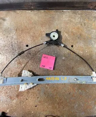 Mazda 6 Front door manual window regulator 