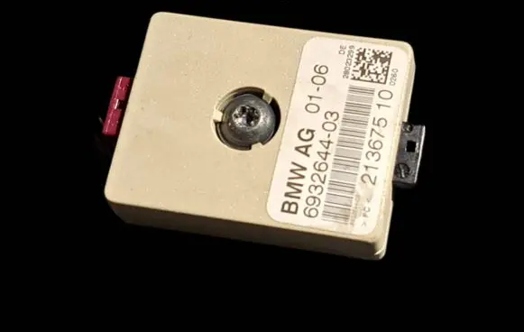 BMW 3 E90 E91 Aerial antenna filter 6932644