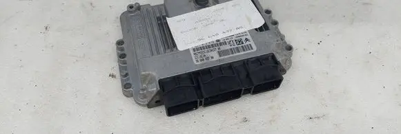 Citroen C4 I Engine control unit/module 9664843780 9644692380