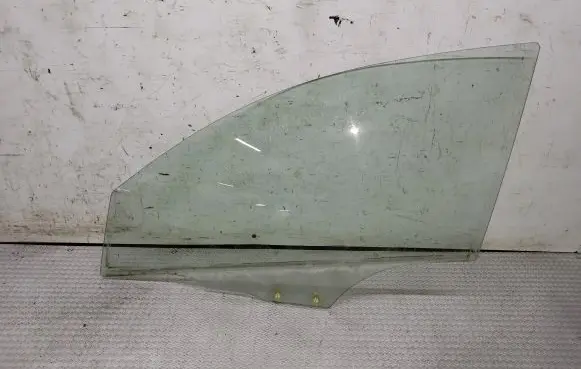 Mazda 3 I Front door window glass four-door