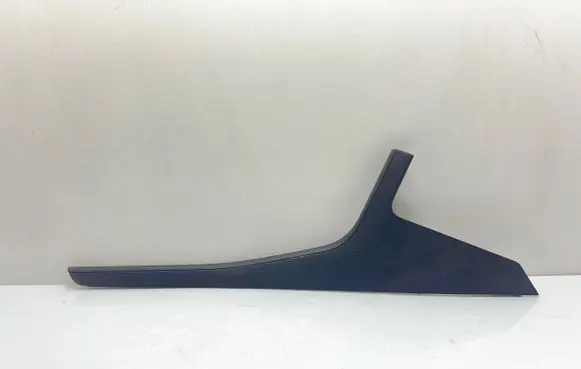 Foot area side trim