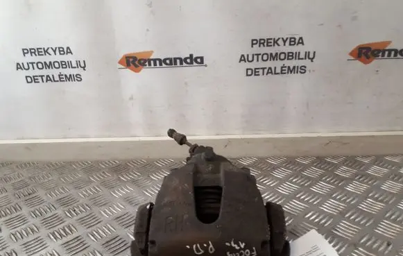 Ford Focus Front brake caliper A426X