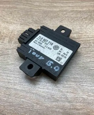 Volkswagen Touareg I Alarm control unit/module 7L0907719