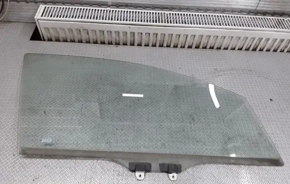 Honda Jazz Front door window glass four-door