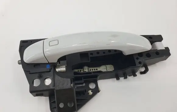 Audi A5 8T 8F Front door exterior handle 8T02837886A