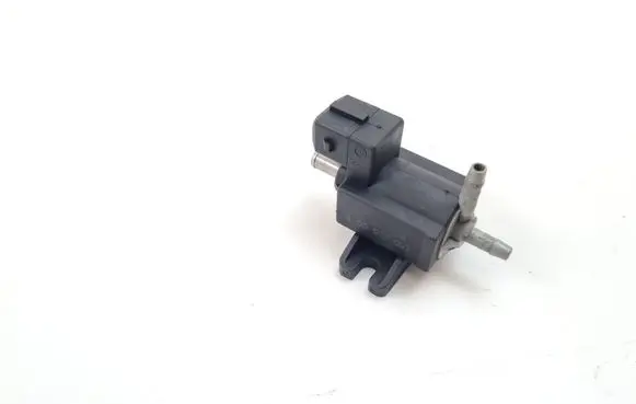 Vacuum valve
