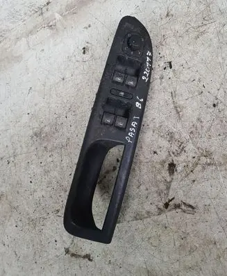 Volkswagen PASSAT B6 Electric window control switch