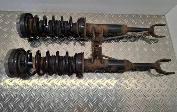 BMW 5 F10 F11 Front shock absorber with coil spring 6863890 814904008618