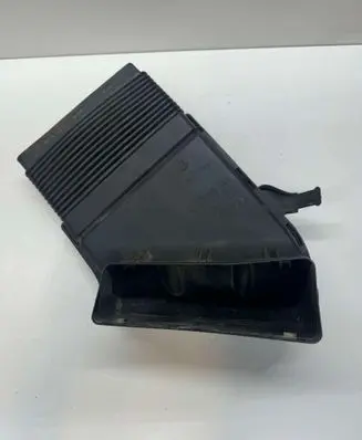 Audi A4 S4 B6 8E 8H Air intake duct part 8E0129617D