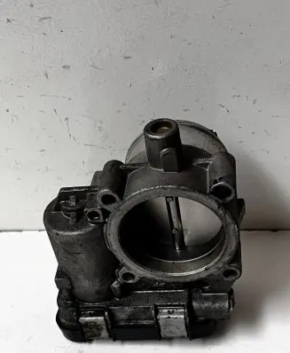 Volkswagen Golf VI Throttle valve 03C133062D