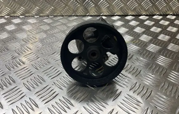 Nissan Primera Power steering pump