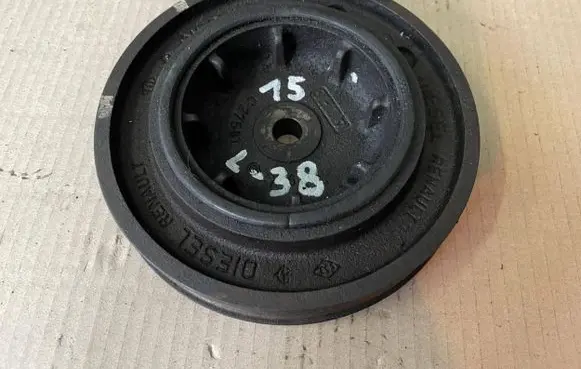 Renault Scenic I Crankshaft pulley C27581