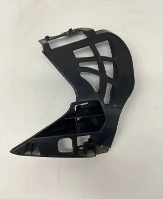BMW 5 G30 G31 Front bumper mounting bracket 7385347 15067010