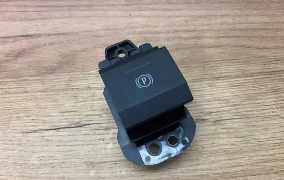 Renault Austral Hand parking brake switch 251757371R