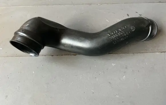Intercooler hose/pipe