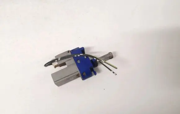 Mazda 3 I Brake pedal sensor switch bp4k