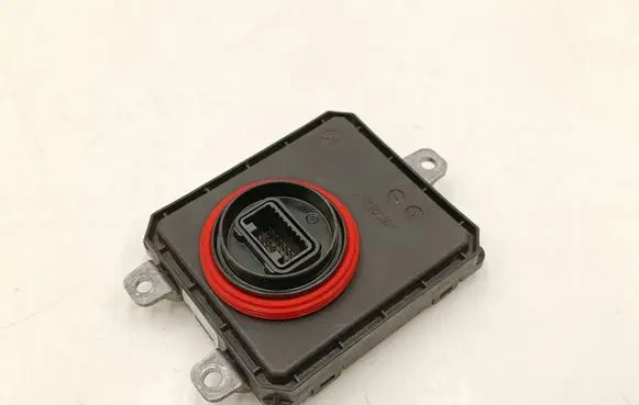 Mitsubishi Outlander Xenon control unit/module 92170E10