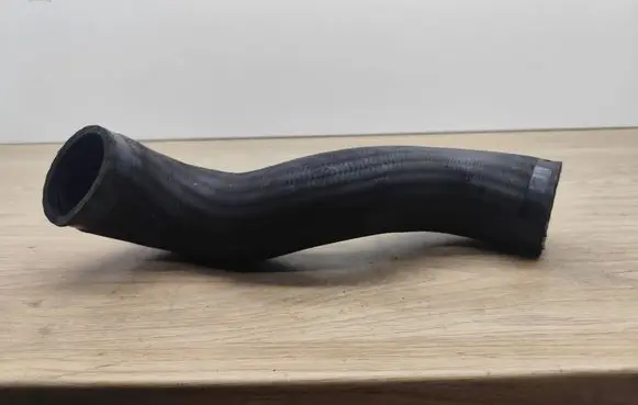 Volvo XC90 Intercooler hose/pipe 30680217