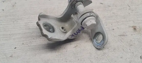 Skoda Praktik (5J8) Front door upper hinge 5J0833401