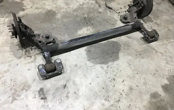 Opel Zafira C Rear axle beam F161211100