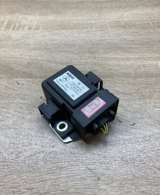 Mercedes-Benz E W210 ESP acceleration yaw rate sensor 0015404517 0265005230
