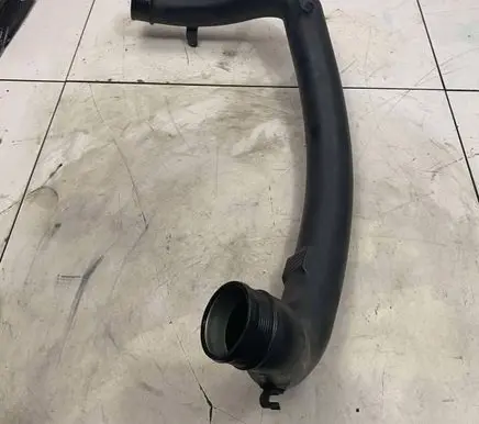 Volvo XC70 Intercooler hose/pipe 1282865 6766