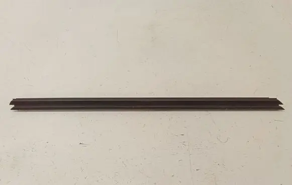 Mercedes-Benz E W212 Front door trim bar A21272509