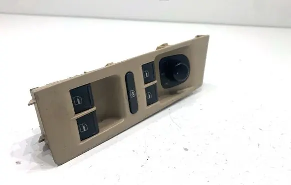 Volkswagen PASSAT B7 Electric window control switch 3AB857857A