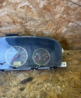 Nissan X-Trail T30 Speedometer (instrument cluster) 0606090071B