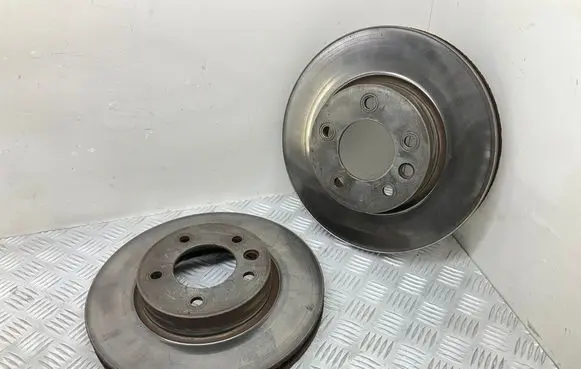 Volkswagen Touareg II Front brake disc