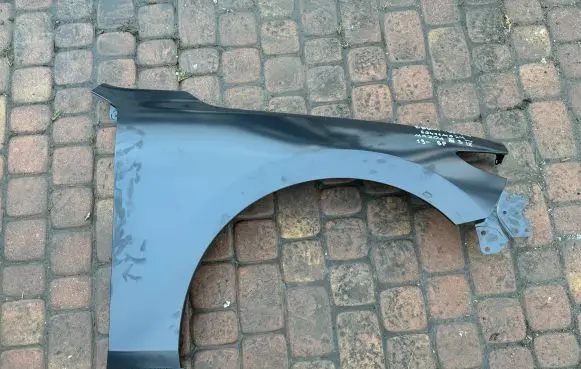 Mazda 3 Fender BDMT-52110 S2411M024