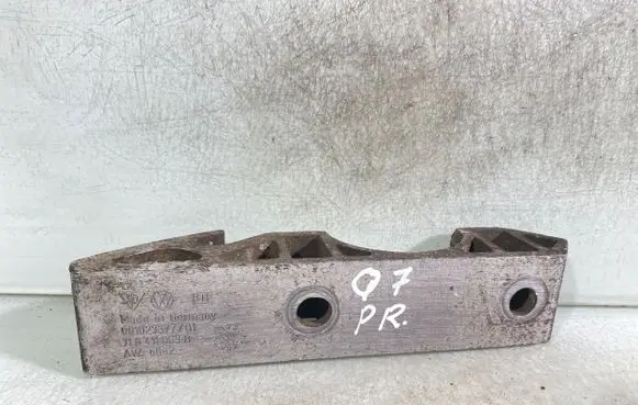 Audi Q7 4L Sway bar bush bracket, front 7l0411063b 001023377