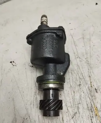 Audi A6 S6 C5 4B Vacuum pump 028207A