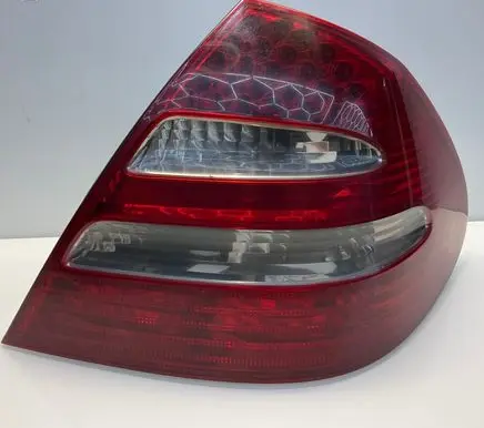 Mercedes-Benz E W211 Rear/tail lights A2118200664 334010 E2251542