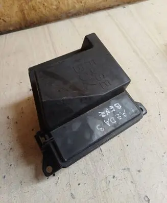 Mazda 3 I Fuse module 841E29 0015