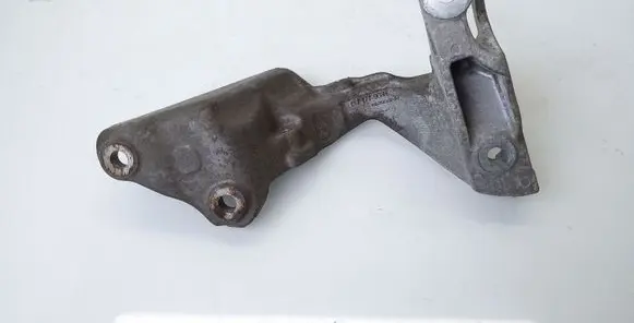 Nissan Qashqai Other engine bay part