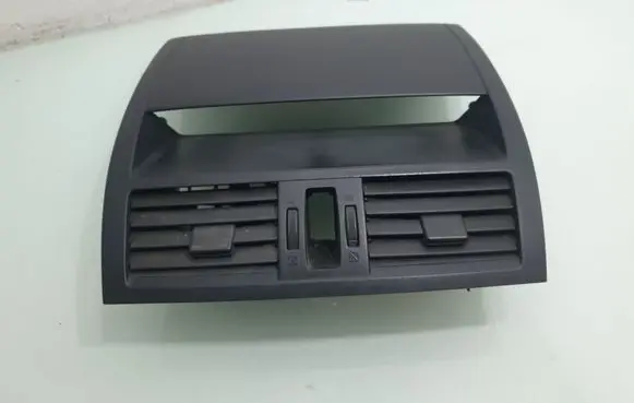 Mazda 6 Dash center air vent grill